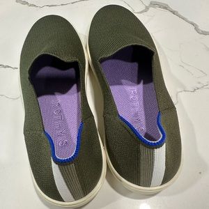 Rothy’s olive slip on size 8. NEW.